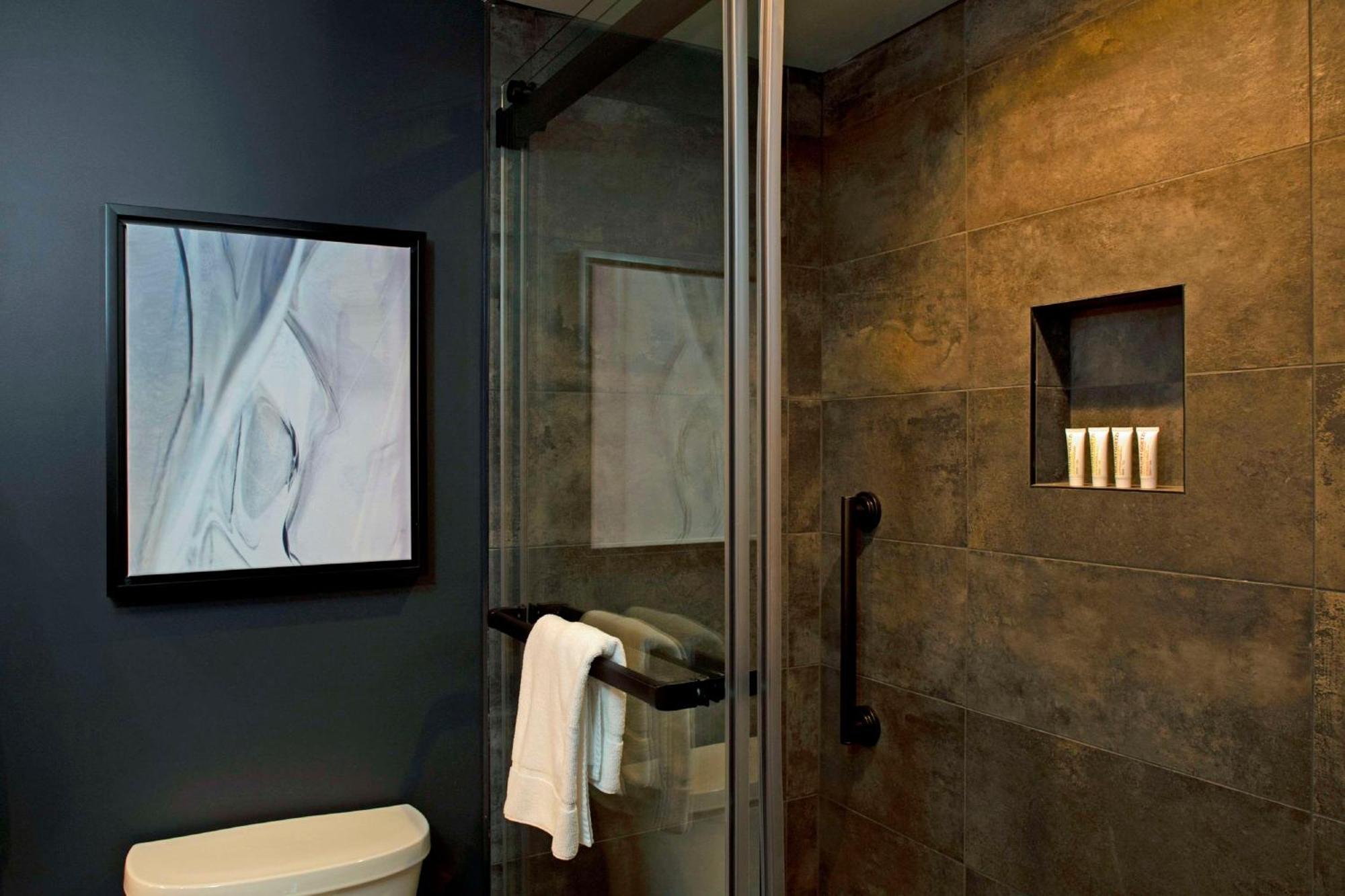 Hotel The Lloyd Stamford, Tapestry Collection By Hilton Exteriér fotografie